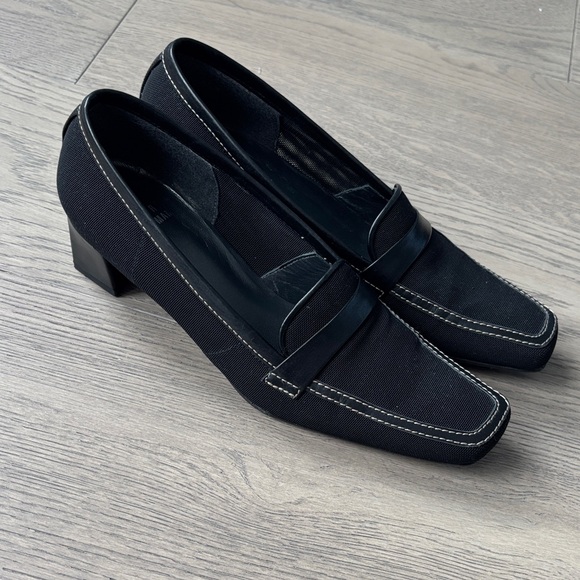 Stuart Weitzman Black suede Heels - Picture 4 of 9